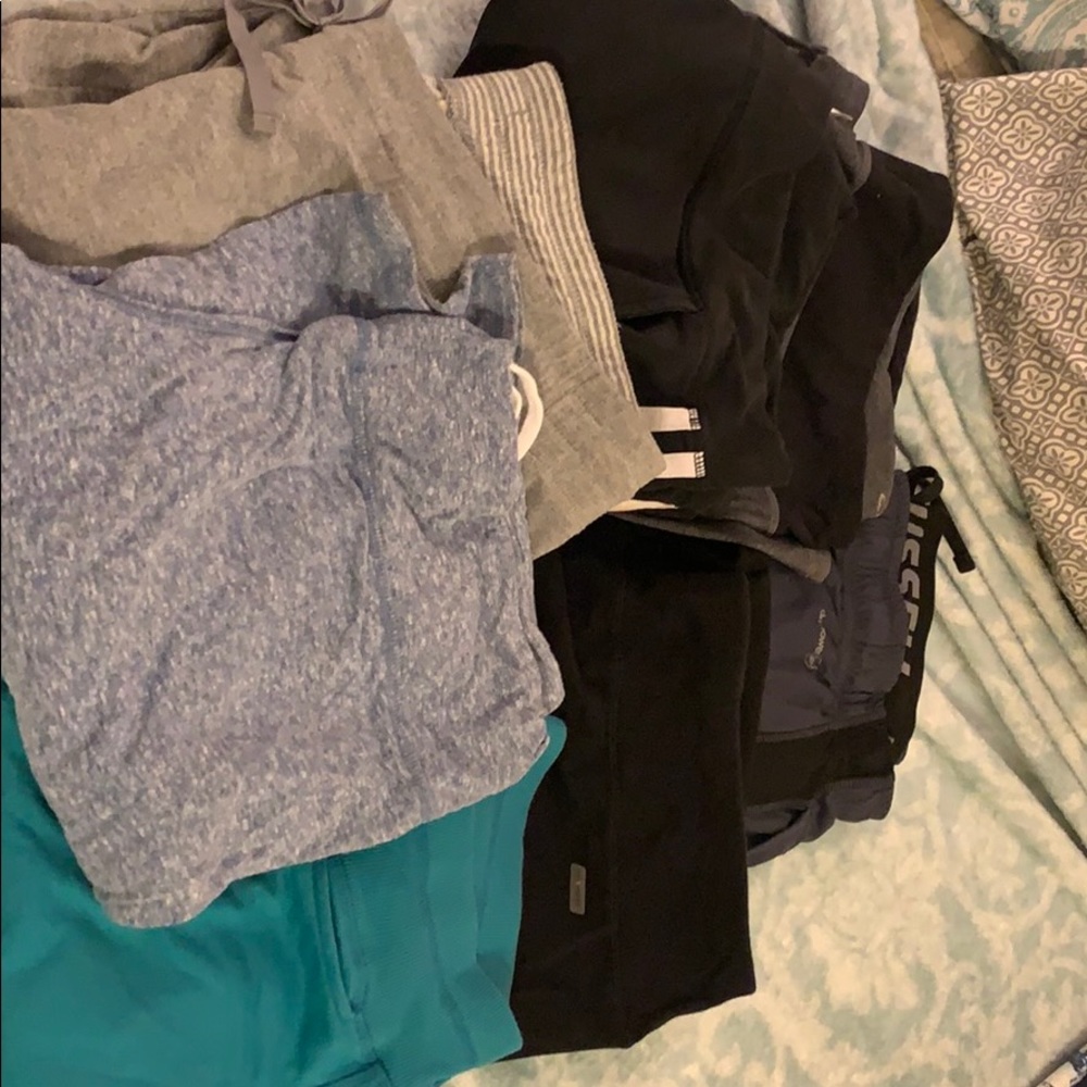 Bundle of women’s xxl athletic pants and shorts
